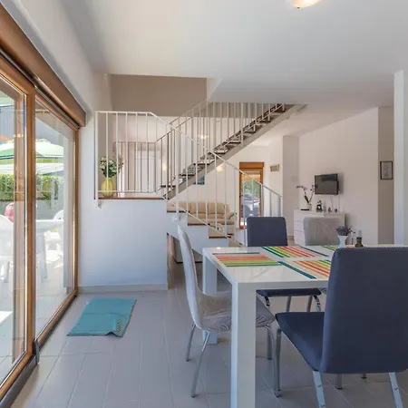 Prázdninový dům House Irina G - Pool Private